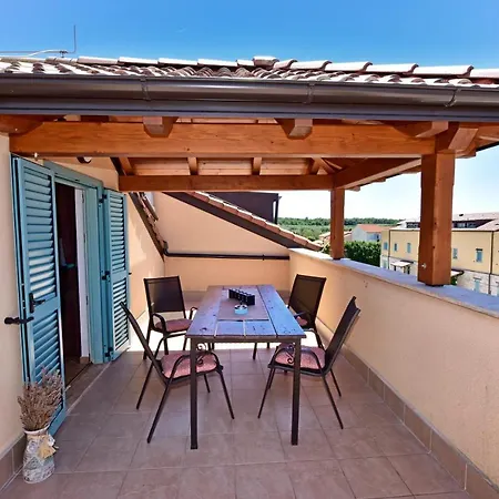 Apartament Alavanda - App S Bazenom Poreč