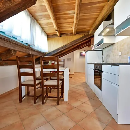 Alavanda - App S Bazenom * Porec